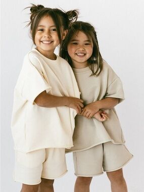 Fostered Collective Boys / Girls Summer Shorts Set - Size 6 - Tan